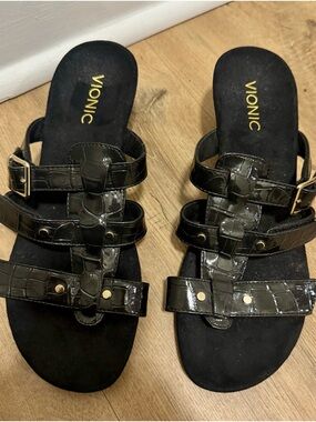 Vionic Radia Black Croc Wedge Sandals Womens 8 Comfort Gold Studs NWOB
